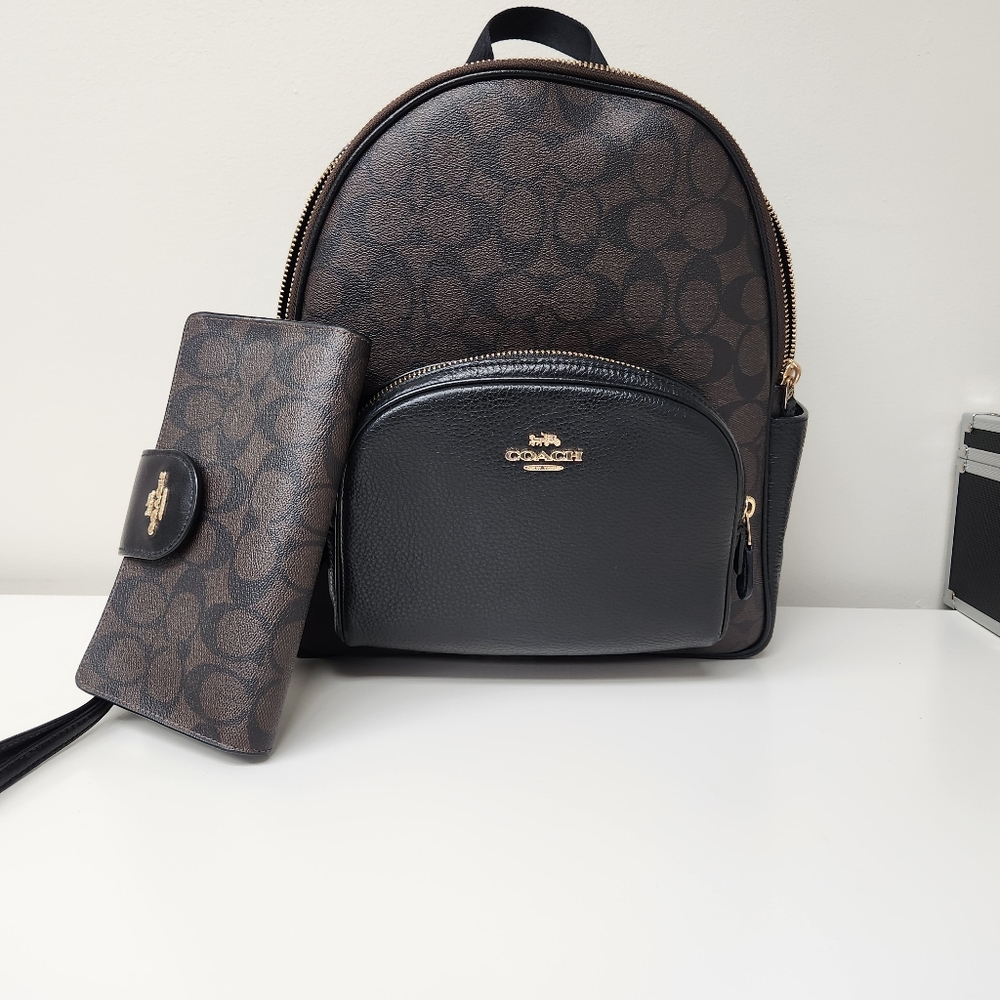 Coach Purse with wallet